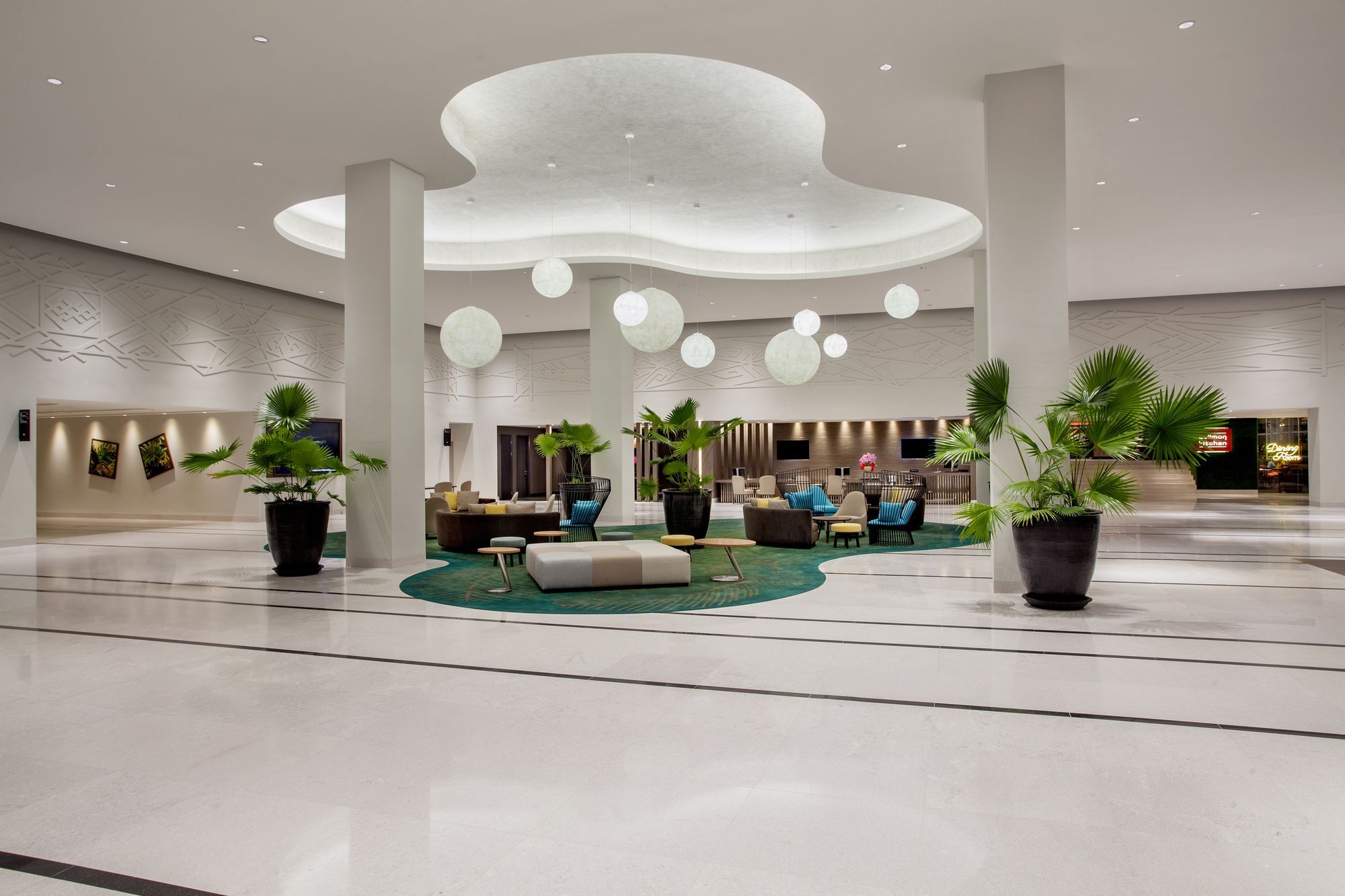 Pullman Miri Waterfront Hotel Ngoại thất bức ảnh Lobby