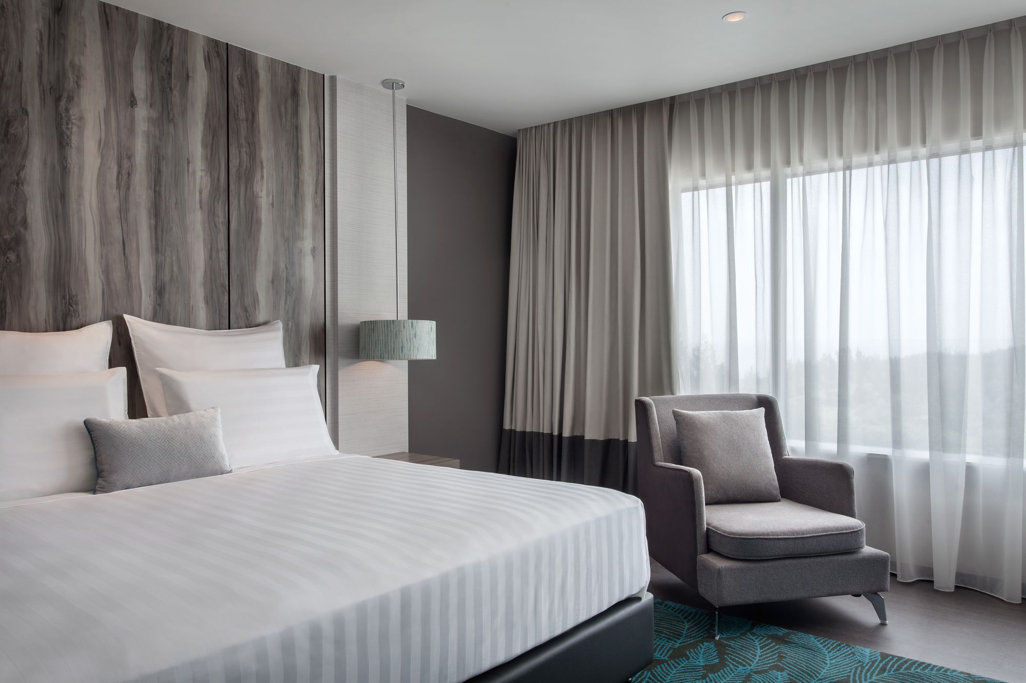 Pullman Miri Waterfront Hotel Ngoại thất bức ảnh Deluxe Room